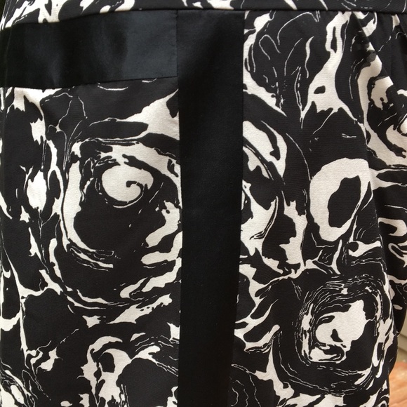 ANTHROPOLOGIE Silk “Winterbloom” Skirt - NEW - 14 - Picture 5 of 8